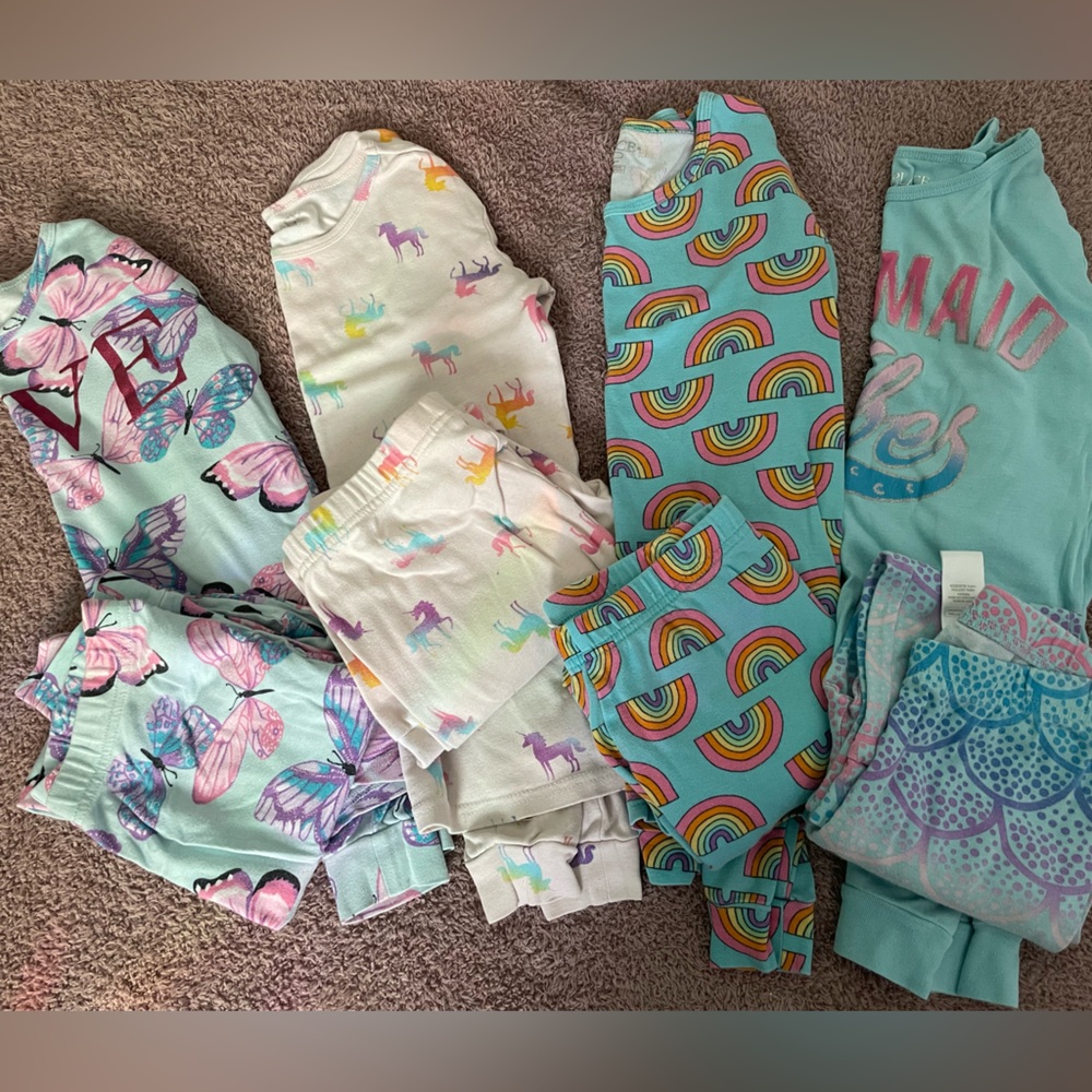 Children’s Place 4 set girl’s long sleeve Jammie’s